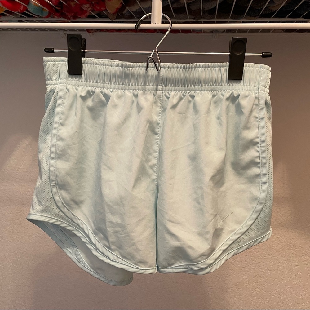 Nike Seafoam-green Girls Medium Athletic Shorts